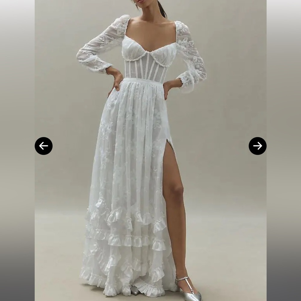 V. Chapman Ivory Lace Corset Dress - Picture 9 of 9